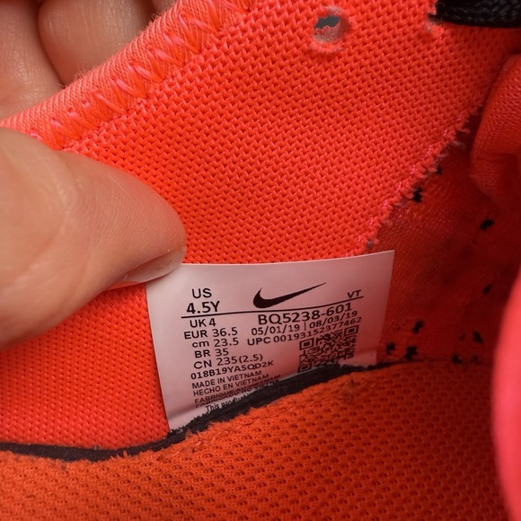 Nike Air Vapormax Flyknit Crimson Flash BQ5238-601 Unisex Size 4.5Y - Picture 10 of 10